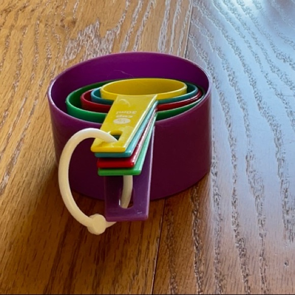 Colorful Measuring Cups Set - Picture 2 of 4